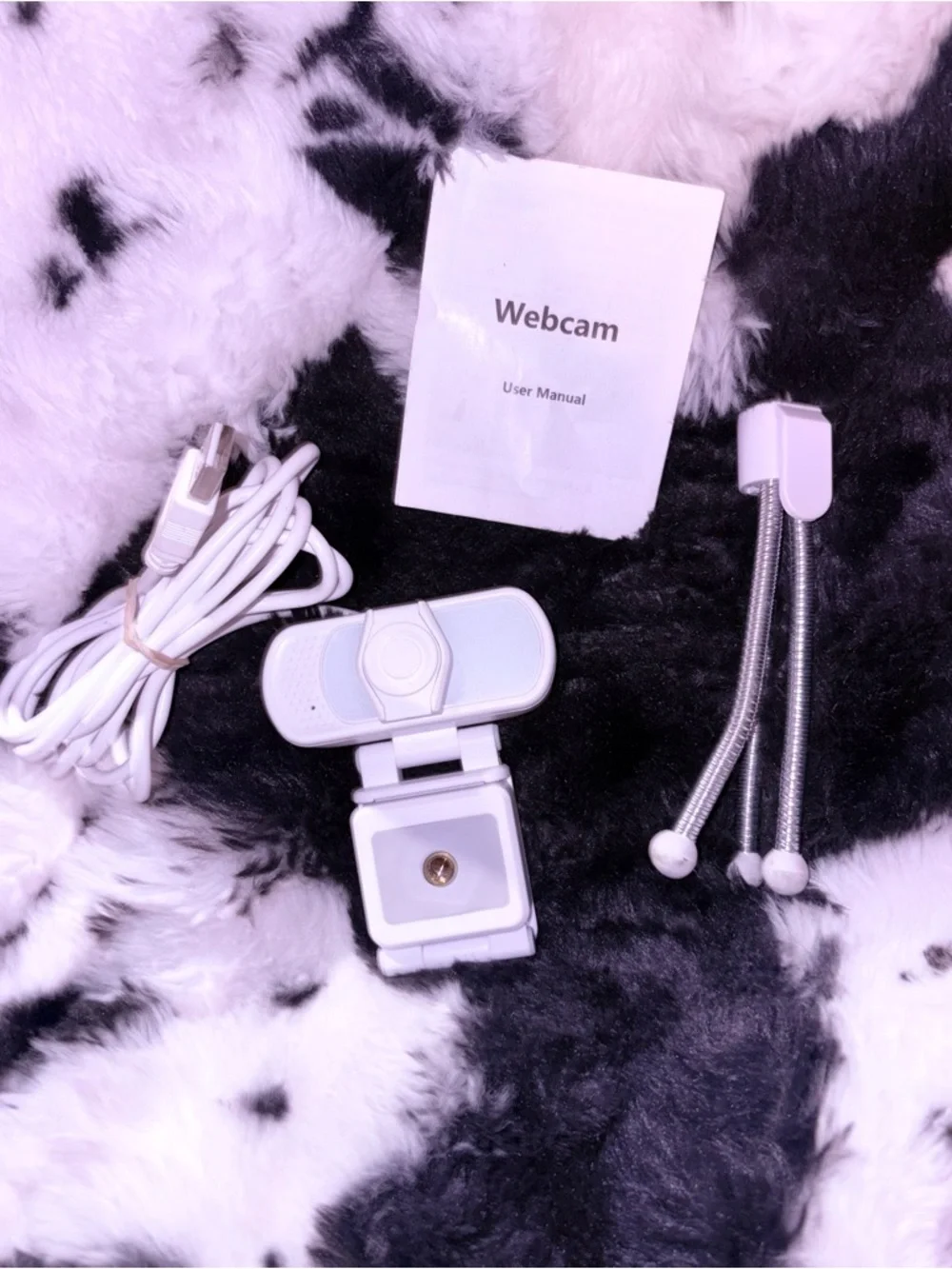 White USB Webcam with Flexible Mini Tripod
